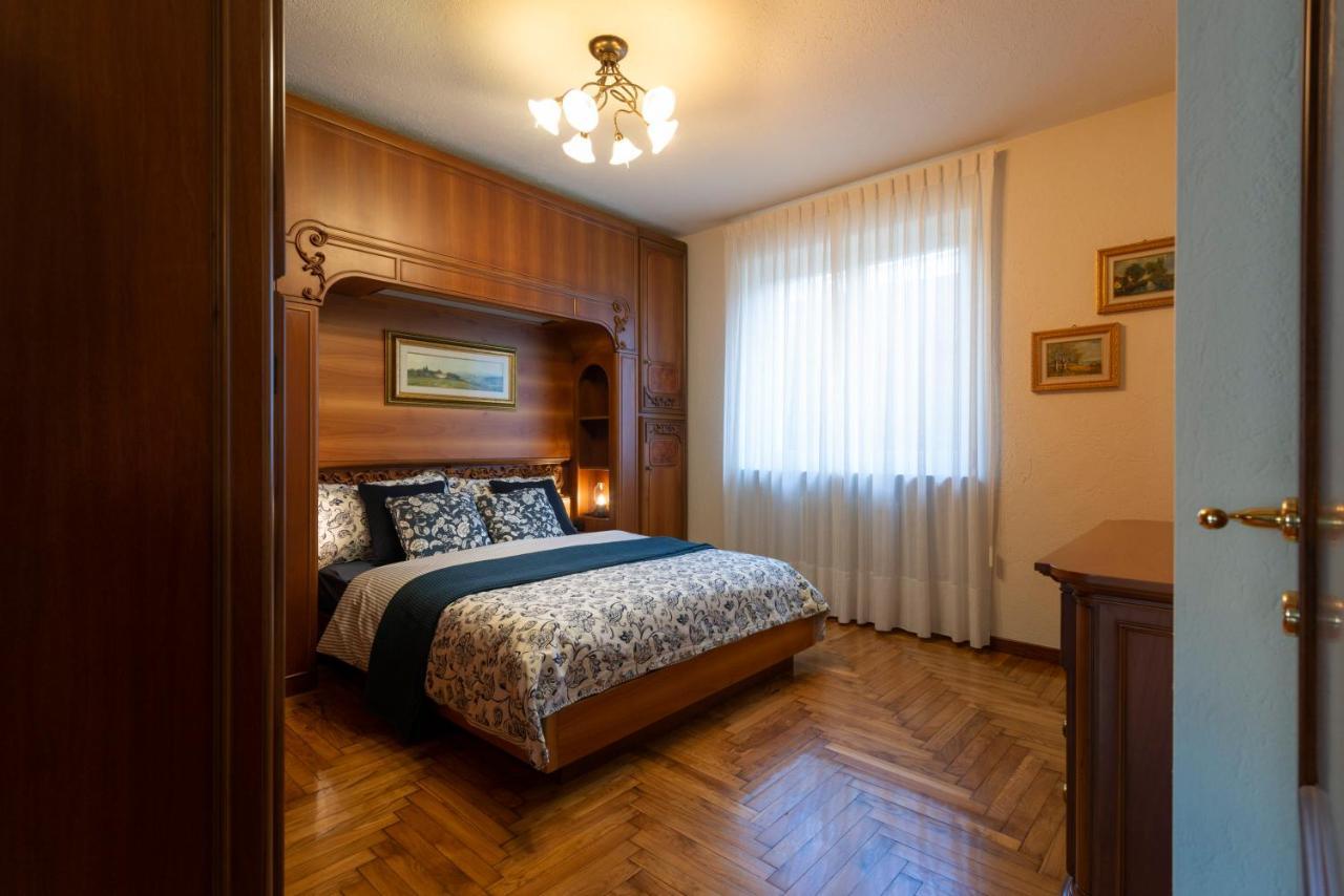 Villa Mara - Aosta - 200 Mq - Wifi - Jacuzzi - Parcheggio - Giardino Exterior photo